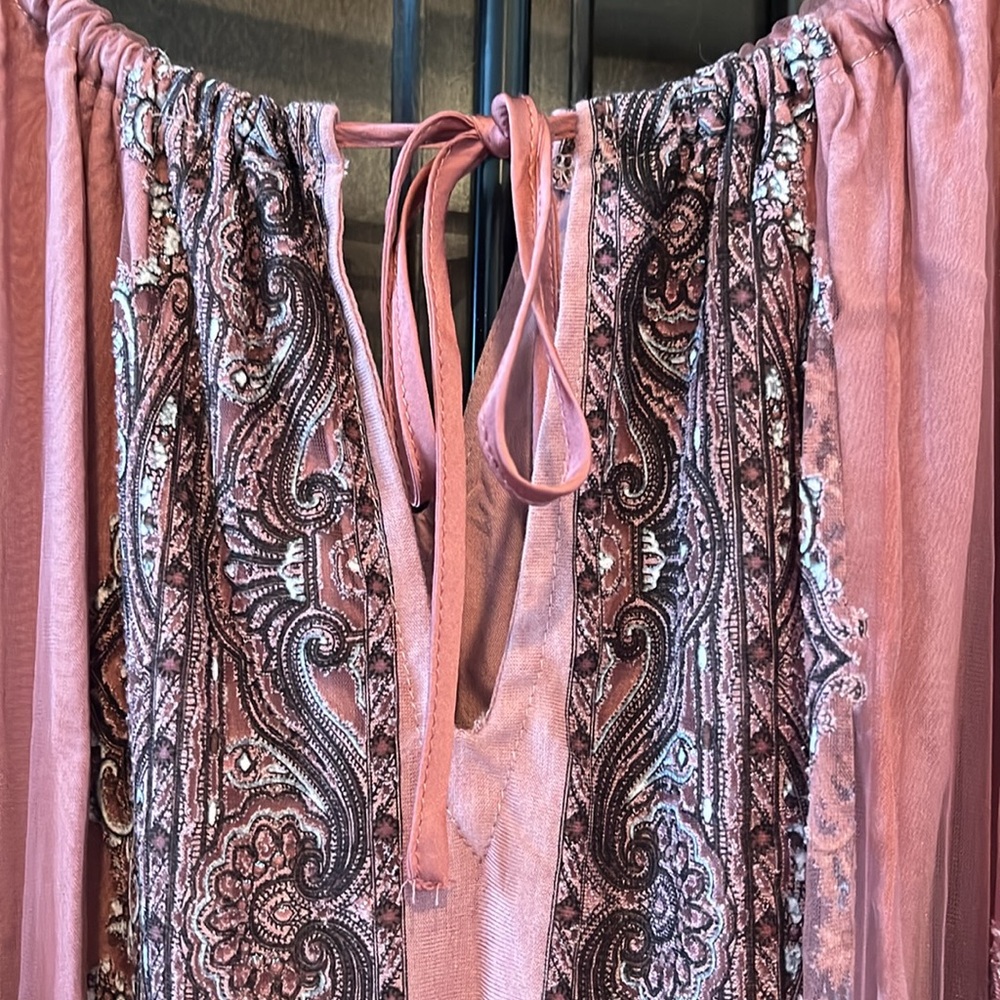 Pink Paisley flowy Dress - Picture 5 of 6